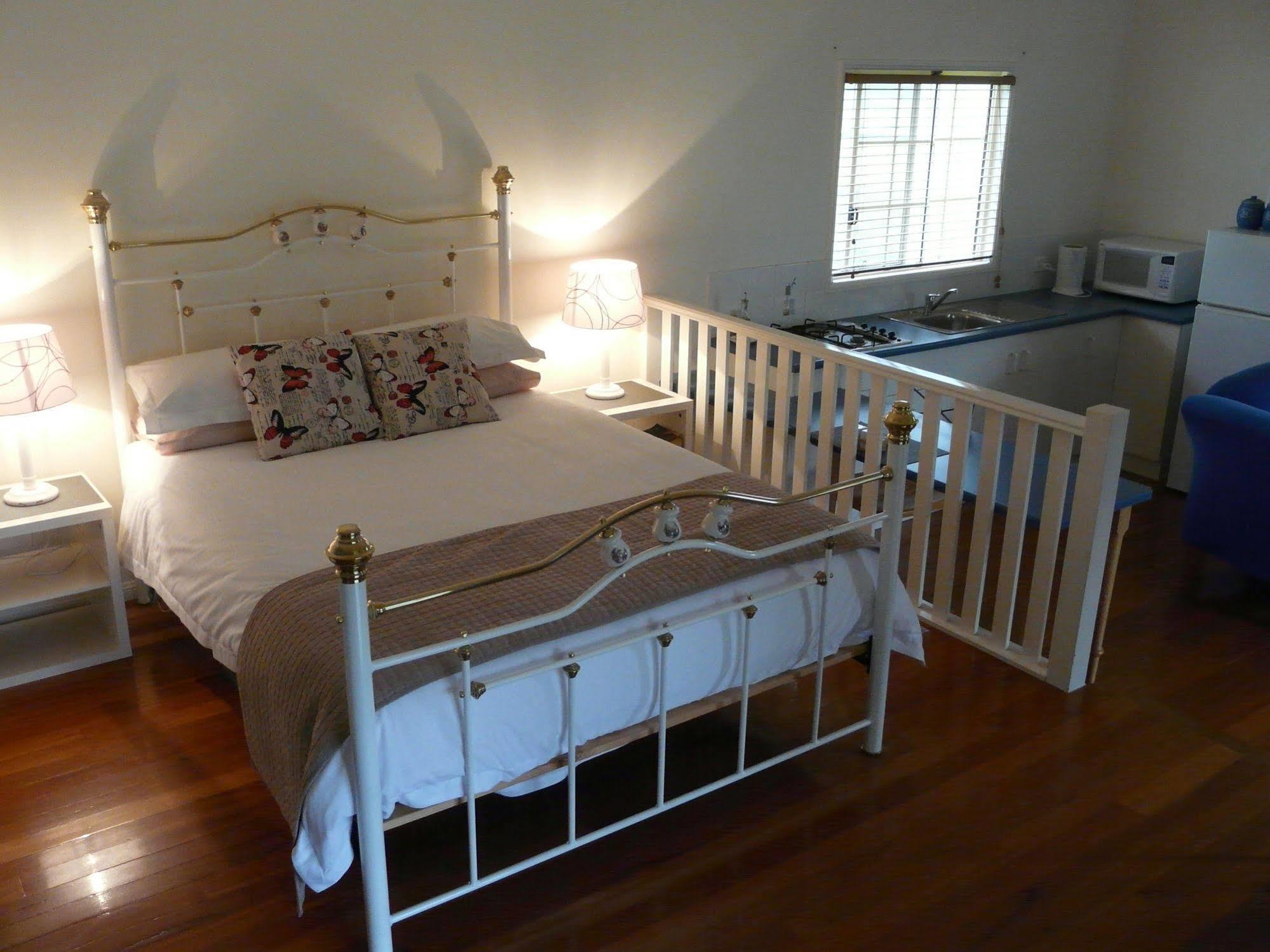 Granite Gardens Cottages & Lake Retreat สแตนธอร์ป ภายนอก รูปภาพ